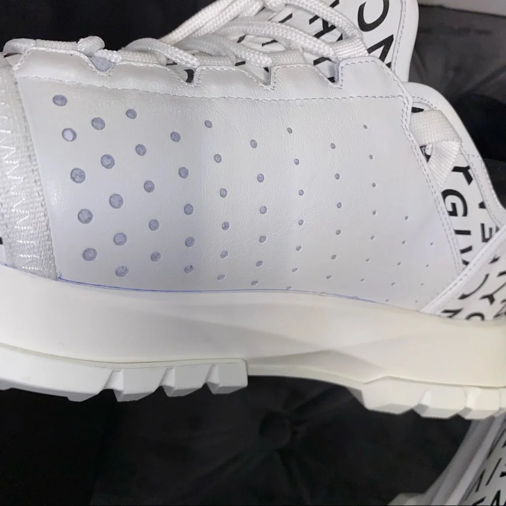 New Size 44 Givenchy White Black Logo Sneakers - Picture 6 of 7